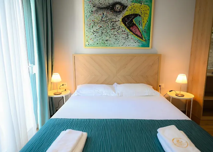 Oyster Central Suites