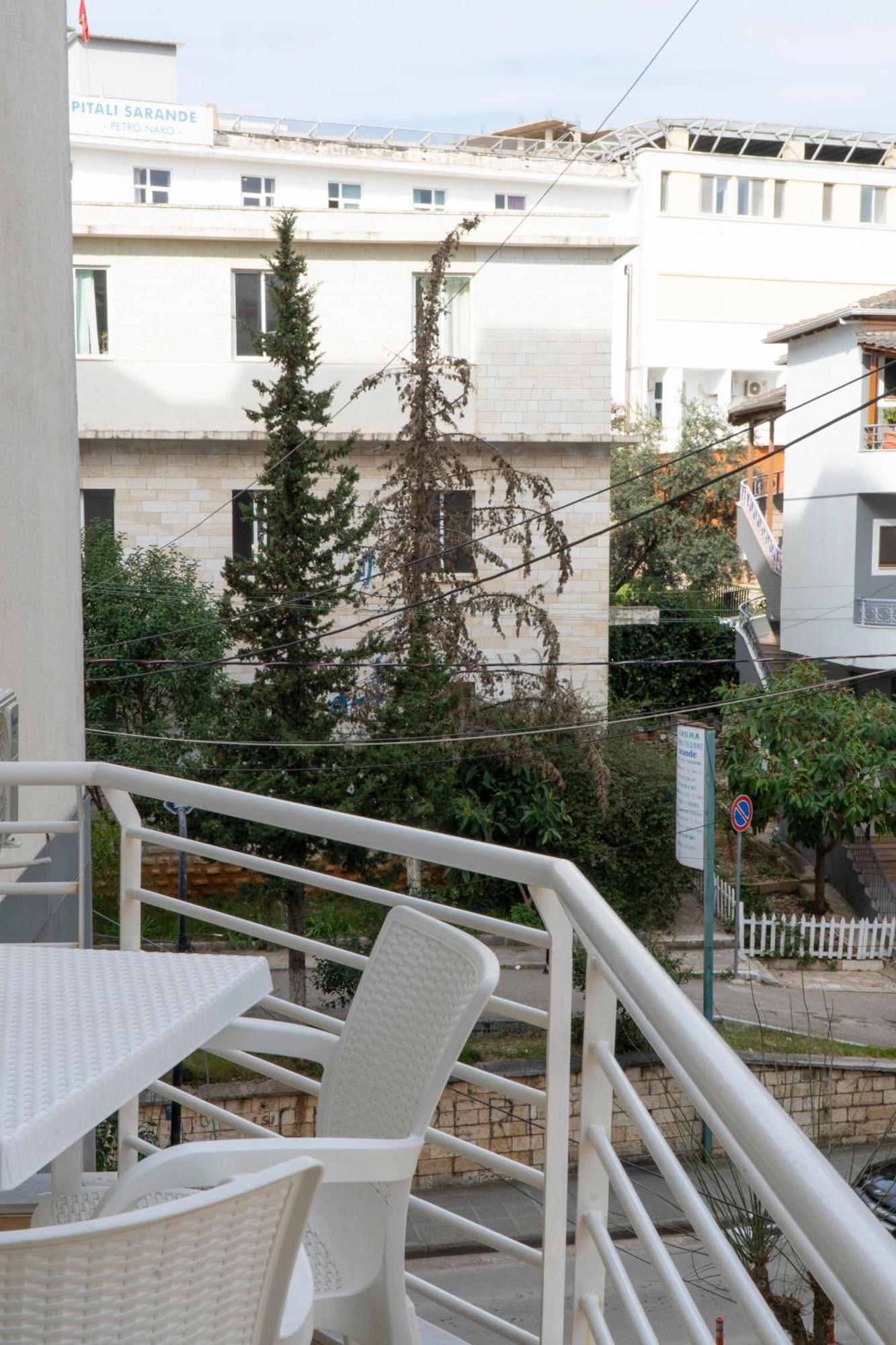 Oyster Leilighet Sarandë